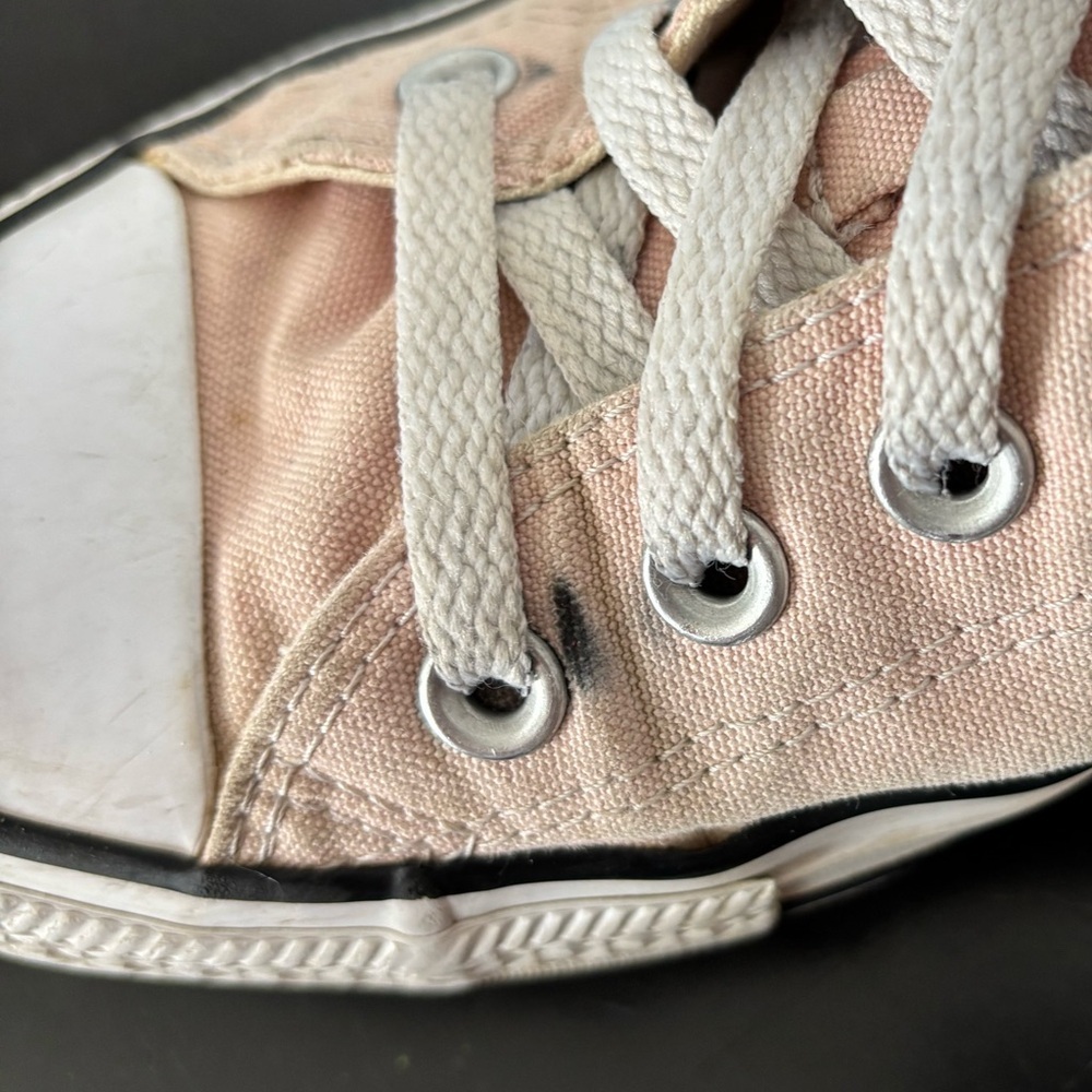 Converse All Star Chuck Taylor Low Top Canvas Shoes Mens 8 Womens 10 Pink FLAWS - Picture 13 of 15